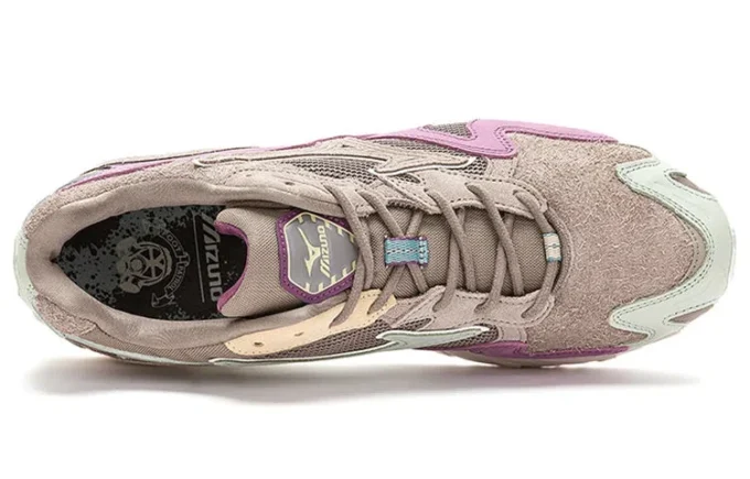 Footpatrol x Wave Rider 10 “Grey Rust”