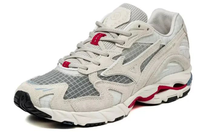 Highsnobiety x Wave Rider 10 “Duality & Balance”