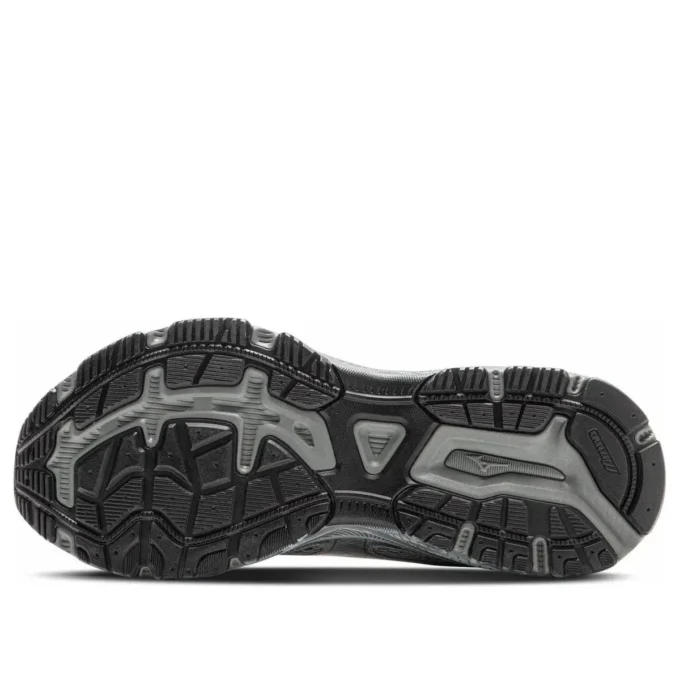 MIZUNO Racer S “Silver Grey”