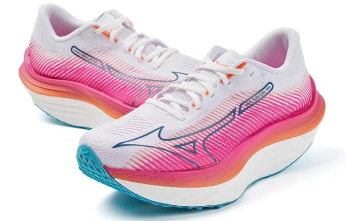 Mizuno WAVE REBELLION PRO “White”