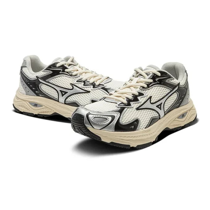 Mizuno x Oarism Racer S “Cream White Silver”