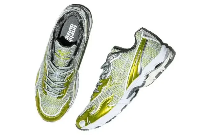 Mizuno x One Block Down Flame Wave Wave Rider 10 “Yellow”