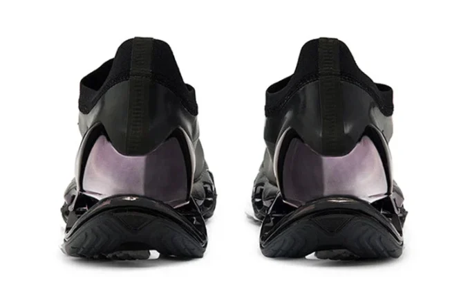 Mizuno x Sorayama Wave Prophecy “Black”