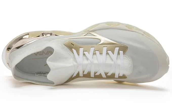 Mizuno x Sorayama Wave Prophecy “White Grey Gold”