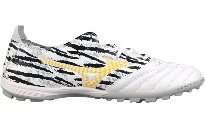 Morelia Neo 3 “White Black”