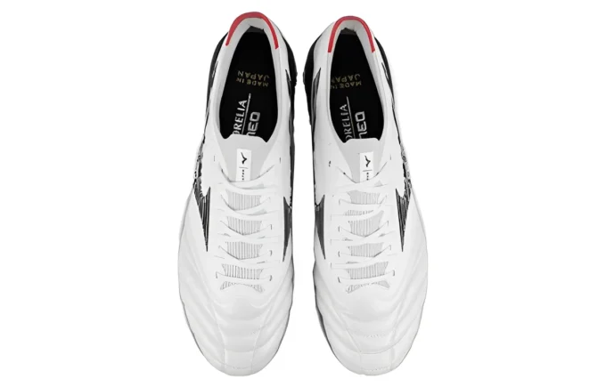 Morelia Neo III Japan “White Black Red”