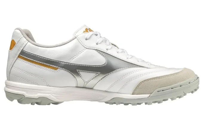 Morelia Sala Classic TF “White Silver”