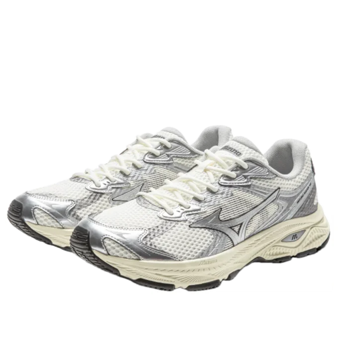 Racer V2 “Cream Silver”