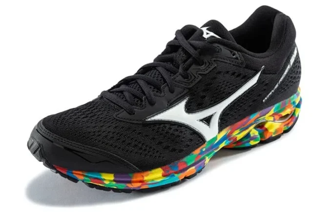 Rider 22 “Black Triple”