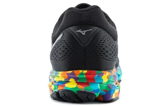 Rider 22 “Black Triple”