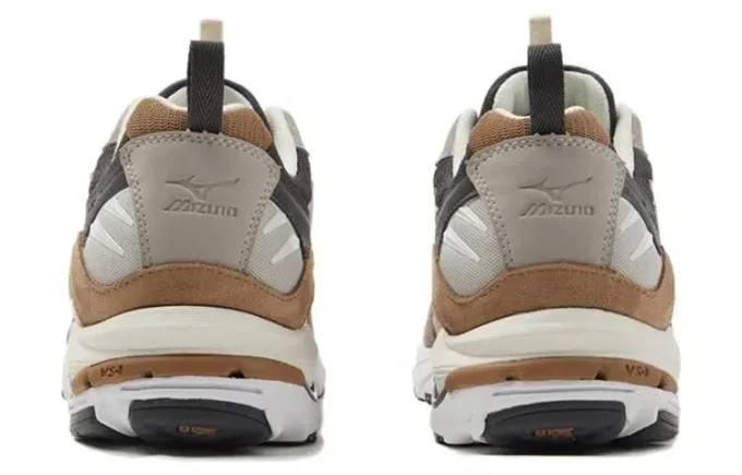 Wave Rider 10 “Brown Black White”