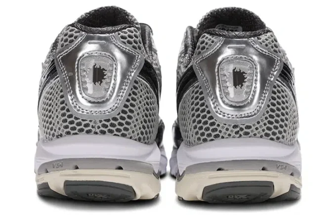 Wave Rider 10 “Flame Wave One Block Down Onyx”