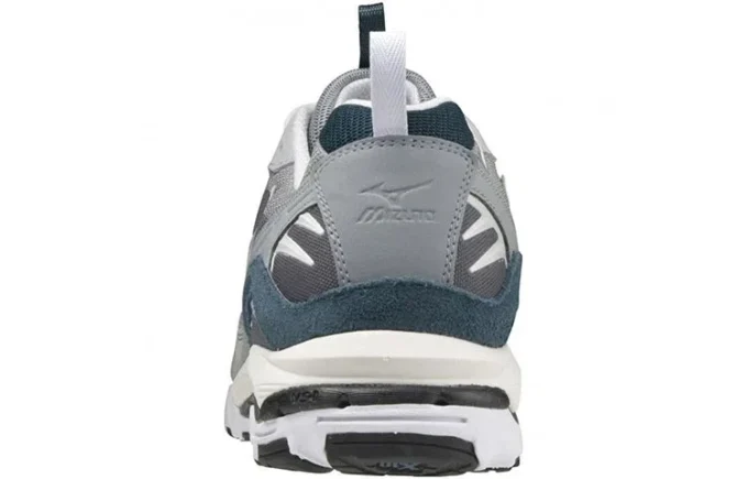 Wave Rider 10 Premium “Iron Gate”