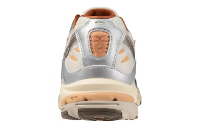 Wave Rider 10 Premium “Shifting Sand”