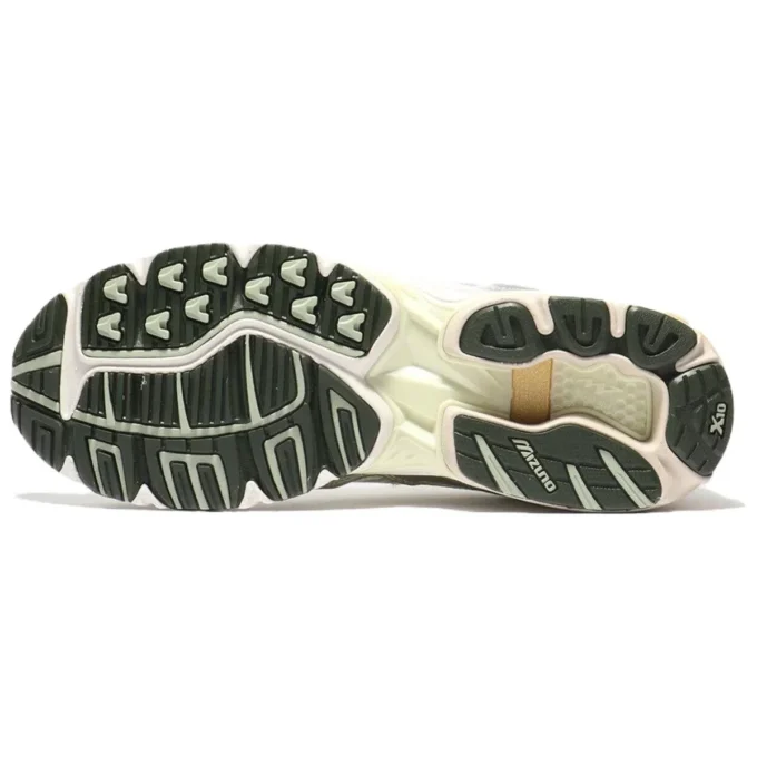 Wave Rider 10 “White Jade Green”